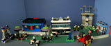 UNIQUE CUSTOM LEGO SET WITH 1905 PCS, 24 MINIFIGURES, 4 BUILDINGS: GRINGOTTS GOURMET CAFÉ WITH OUTDOOR TABLES & UMBRELLAS, CITY BANK, STORAGE BLD, PUBLIC BATHROOM, FIRE BRIGADE, TRUCKS, PLAYGROUND, GARDENS, MOTOCYCLES ETC (KIT 22)