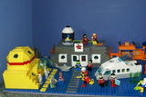 CUSTOM LEGO SET (20 PCS): 2, NOW RARE RETIRED, (NEW) MINIFIGURES & MRS PUFF, GARY THE SNAIL AND CARRIAGE, STROLLER WITH TRANSPARENT SUNROOF 3818 (KIT 33)
