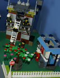 UNIQUE CUSTOM LEGO SET WITH 1905 PCS, 24 MINIFIGURES, 4 BUILDINGS: GRINGOTTS GOURMET CAFÉ WITH OUTDOOR TABLES & UMBRELLAS, CITY BANK, STORAGE BLD, PUBLIC BATHROOM, FIRE BRIGADE, TRUCKS, PLAYGROUND, GARDENS, MOTOCYCLES ETC (KIT 22)