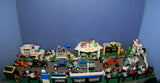 UNIQUE HUGE CUSTOM LEGO SET (1032 PCS): 41 MINIFIGURES (YEAR 1978 & ON), RACE TRACK, FINISH LINE, MULTIPLE BLEACHERS, 6 CARS, SNACK BAR, HELMET SHOP, GAS PUMP, AMBULANCE, REPORTERS, HOT DOG CART, MULTIPLE ACCESSORIES ETC... (KIT 10) 32" X 12"