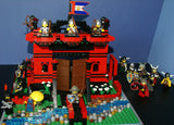 LEGO 10”X10”X9” RED FORT CASTLE INVASION, DETAILED CUSTOM KIT WITH BRIDGE, GARDENS & MOAT & 23 VERY RARE RETIRED MINIFIGURES FROM CASTLE KINGDOMS, DRAGON KNIGHTS, DARK FOREST, BLACK FALCONS ETC… (1013 PCS) KIT 25