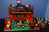 LEGO 10”X10”X9” RED FORT CASTLE INVASION, DETAILED CUSTOM KIT WITH BRIDGE, GARDENS & MOAT & 23 VERY RARE RETIRED MINIFIGURES FROM CASTLE KINGDOMS, DRAGON KNIGHTS, DARK FOREST, BLACK FALCONS ETC… (1013 PCS) KIT 25
