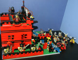 LEGO 10”X10”X9” RED FORT CASTLE INVASION, DETAILED CUSTOM KIT WITH BRIDGE, GARDENS & MOAT & 23 VERY RARE RETIRED MINIFIGURES FROM CASTLE KINGDOMS, DRAGON KNIGHTS, DARK FOREST, BLACK FALCONS ETC… (1013 PCS) KIT 25