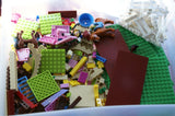 Now Rare Retired LEGO Friends, Kit 3189. (414 PIECES) Heartlake Stables: Barn with 2 Minifigures, 2 horses, Cat, Frog, Practice Jumps, Helmets, Saddles & Plenty of Accessories (Age: 6 - 12 years) Manuels & Box Included YEAR 2012