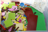 Now Rare Retired LEGO Friends, Kit 3189. (414 PIECES) Heartlake Stables: Barn with 2 Minifigures, 2 horses, Cat, Frog, Practice Jumps, Helmets, Saddles & Plenty of Accessories (Age: 6 - 12 years) Manuels & Box Included YEAR 2012