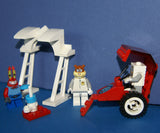 LEGO CUSTOM BUILD (43 PCS) PLUS 3 NOW RARE RETIRED MINIFIGURES: SPONGEBOB 3831, SANDY 3816, MR KRABS 3833 & RING TOSS TOY (KIT 39) DISPLAYED IN STORE ONLY