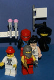 LEGO SPACE INSECTOIDS VS MARTIAL ARTS "BOAT PEOPLE" TEAM: 10 MINIFIGURES: 5 INSECTOIDS, 2 DROIDS, 3 MARTIAL ART & KARATE MFS ON ARMORED BOAT (127 PIECES) KIT ITEM 47