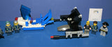 LEGO GREY BATMAN (NEW BLUE CAPE IN BOX) VS AGENTS:  6 MINIFIGURES (BATMAN, JET "AIR" PILOT, AGENTS, CHARGE, CHASE ETC...)  AGT025, AGT020A, AGT001A,  AIR019 PLUS  2 CUSTOM BUILDS: BOAT, JET PLANE & ACCESSORIES (145 PCS) KIT 60