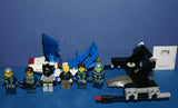 LEGO GREY BATMAN (NEW BLUE CAPE IN BOX) VS AGENTS:  6 MINIFIGURES (BATMAN, JET "AIR" PILOT, AGENTS, CHARGE, CHASE ETC...)  AGT025, AGT020A, AGT001A,  AIR019 PLUS  2 CUSTOM BUILDS: BOAT, JET PLANE & ACCESSORIES (145 PCS) KIT 60