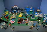 CUSTOM LEGO SET WITH OVER 12 BUILDS: 1488 PCS, 25 NOW RARE RETIRED MINIFIGURES. ENTRANCE ARCH, AMUSEMENT PARK, RIDES & GAMES, POLICE QUARTERS, PUBLIC RESTROOMS, FOUNTAIN, MANY ACCESSORIES. kit 23