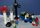 CUSTOM LEGO SET, ARTIC BLAST: 835 PCS, 28 NOW RARE RETIRED MINIFIGURES (1982-2010), SKI PATROL, SKIERS, SNOWBOARDERS, POLAR BEAR, IGLOO, CABLE CARS, OBSERVATION TOWER, 8 VEHICLES, SOME SNOW MOBILES, SNACK BAR, CELL TOWERS, OCTON STATION ETC... (KIT 17)