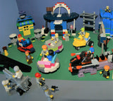 CUSTOM LEGO SET WITH OVER 12 BUILDS: 1488 PCS, 25 NOW RARE RETIRED MINIFIGURES. ENTRANCE ARCH, AMUSEMENT PARK, RIDES & GAMES, POLICE QUARTERS, PUBLIC RESTROOMS, FOUNTAIN, MANY ACCESSORIES. kit 23