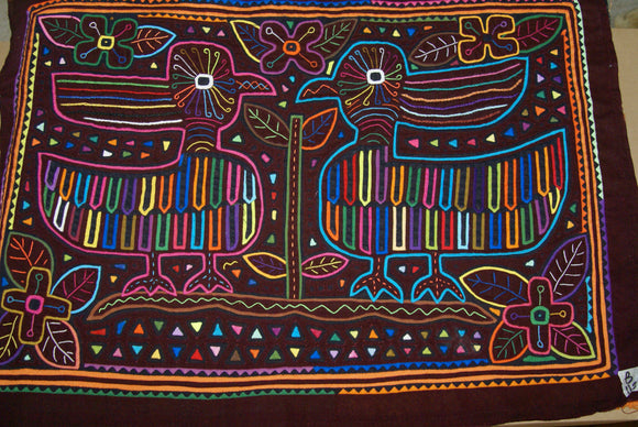 Kuna Indian Folk Art Mola blouse panel from San Blas Island, Panama. Museum Quality Hand stitched Reverse Applique: Mirror Image Crested Birds Intricate Detail, 21.5