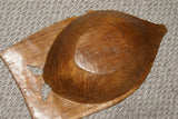 STUNNING ROSEWOOD WOOD MUSEUM MASTERPIECE SAGO PLATTER DISH BOWL DELICATELY CARVED INTO A LARGE FISH BY RENOWNED TRIBAL SCULPTOR FROM  REMOTE TROBRIAND ISLANDS MELANESIA SOUTH PACIFIC COLLECTOR DESIGNER 2A69 15"x9.25"x3”