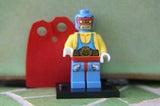 BRAND NEW, NOW RARE RETIRED COLLECTIBLE LEGO MINIFIGURE 8683: SUPER WRESTLER + CAPE + BLACK BASE (Serie 1) 5 PIECES, YEAR 2009.