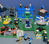 CUSTOM LEGO SET WITH OVER 12 BUILDS: 1488 PCS, 25 NOW RARE RETIRED MINIFIGURES. ENTRANCE ARCH, AMUSEMENT PARK, RIDES & GAMES, POLICE QUARTERS, PUBLIC RESTROOMS, FOUNTAIN, MANY ACCESSORIES. kit 23