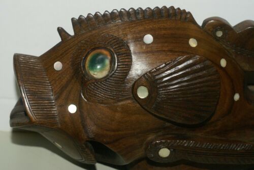 Old World Papua New Guinea (possibly Trobriand Islands) Wooden Fish Carving measuring 5 x high quality 2.2 inches with Small Mother of Pearl insert