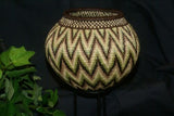 Colorful Highly Collectible & Unique Authentic Wounaan American Indian Hösig Di Art by renown Artist Basket 300A20 ZIGZAG MOTIF DARIEN RAINFOREST PANAMA MUSEUM QUALITY INTRICATE MINUTE WEAVE designer collector decor