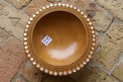 STUNNING 1 OF A KIND HAND CARVED KWILA WOOD MUSEUM MASTERPIECE LIME PLATTER DISH BOWL WITH MOTHER OF PEARL INSERTS & DELICATE LACY INCISED BORDER BY RENOWNED TRIBAL SCULPTOR 10.5X10.5X 3” TROBRIAND ISLANDS MELANESIA SOUTH PACIFIC DESIGNER COLLECTOR 2A48