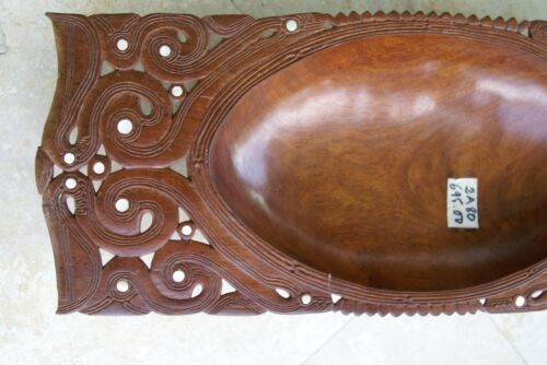 HUGE 21”x 8.5”x 3” STUNNING ROSEWOOD MUSEUM MASTERPIECE SAGO PLATTER DISH BOWL DELICATELY CARVED WITH INCISED LACY BORDERS INLAID WITH MOTHER OF PEARL RENOWNED TRIBAL SCULPTOR REMOTE TROBRIAND ISLANDS MELANESIA MASSIM SOUTH PACIFIC COLLECTOR DESIGNER 2A80