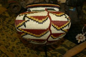 Colorful Highly Collectible & Unique Wounaan Darien Indian Hösig Di Top Quality Renowned Artist Basket Bird of Paradise Plant Motif 300A38 DARIEN RAINFOREST JUNGLE PANAMA MUSEUM QUALITY INTRICATE MINUSCULE WEAVING