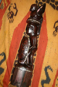Museum quality Cannibal Warrior Head Hunter Rosewood statuette effigy mother pearl oceanic art