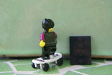 BRAND NEW, NOW RARE RETIRED LEGO MINIFIGURE COLLECTIBLE: SKATEBOARDER GIRL WITH SKATEBOARD, PONY TAIL HAIR + BLACK BASE, Serie 6, YEAR 2012, 6 PIECES