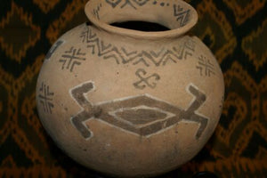 Rare 1980's Vintage Collectible Primitive Hand Crafted Vermasse Terracotta Pottery, Vessel from East Timor Island, Indonesia: Adorned with Decorative Geometric Motifs & colored with natural earth tone Pigments 7.5" x 9", P12