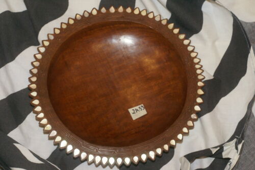 STUNNING 1 OF A KIND HAND CARVED KWILA WOOD MUSEUM MASTERPIECE SAGO PLATTER DISH BOWL WITH TEAR SHAPED MOTHER OF PEARL INSERTS & DELICATE LACY BORDERS RENOWNED TRIBAL SCULPTOR TROBRIAND ISLANDS MELANESIA SOUTH PACIFIC COLLECTOR DESIGNER 2A39 11