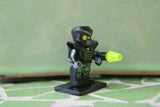 BRAND NEW, NOW RARE, RETIRED LEGO COLLECTIBLE MINIFIGURE: EVIL MECH WITH HELMET ARMOUR, WEAPON & BLACK BASE (Serie 11), 8 PIECES.