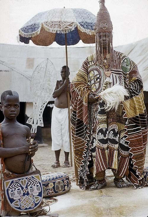 3747 Stunning African Yoruba Beaded King Crown 19.5 H Nigeria – Ethnika  Antiques