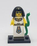 BRAND NEW, RARE,  RETIRED LEGO MINIFIGURE:  EGYPTIAN QUEEN  WITH HAIR, POISON SNAKE + BLACK BASE 6 PIECES  (Serie 5) 8805, YEAR 2011 COLLECTIBLE