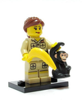 BRAND NEW, NOW RARE, RETIRED LEGO COLLECTIBLE MINIFIGURE: ZOOKEEPER, TAMER, WITH MONKEY, BANANA AND BLACK BASE (Serie 5) 8805, YEAR 2011, 7 PIECES.