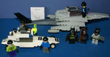 3 LEGO SETS, D.C UNIVERSE SUPER HEROES: BATWING JETPLANE, CATWOMAN JET & AMPHIBIAN POLICE CAR, PLUS 6 HIGHLY COLLECTIBLE NOW RARE RETIRED MINIFIGURES: 2 BATMAN MFGS GREY & BLACK, CATWOMAN, JOKER, HENCHMAN, POLICE GUARD ETC. 287 PCS (KIT 32)