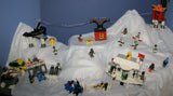 CUSTOM LEGO SET, ARTIC BLAST: 835 PCS, 28 NOW RARE RETIRED MINIFIGURES (1982-2010), SKI PATROL, SKIERS, SNOWBOARDERS, POLAR BEAR, IGLOO, CABLE CARS, OBSERVATION TOWER, 8 VEHICLES, SOME SNOW MOBILES, SNACK BAR, CELL TOWERS, OCTON STATION ETC... (KIT 17)