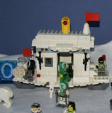 CUSTOM LEGO SET, ARTIC BLAST: 835 PCS, 28 NOW RARE RETIRED MINIFIGURES (1982-2010), SKI PATROL, SKIERS, SNOWBOARDERS, POLAR BEAR, IGLOO, CABLE CARS, OBSERVATION TOWER, 8 VEHICLES, SOME SNOW MOBILES, SNACK BAR, CELL TOWERS, OCTON STATION ETC... (KIT 17)