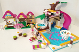 NOW RARE RETIRED LEGO FRIENDS HEARTLAKE CITY POOL JACCUZI (41008) & 2 MINIFIGURES, LOUNGE CHAIRS, UMBRELLA, DIVING BOARD, SLIDE, BASKETBALL HOOP, SHOWER, BATHROOM, ACCESSORIES, BOX & MANUALS: AGE 6-12. YEAR 2013