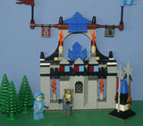 LEGO KNIGHTS KINGDOM II: 8779 CASTLE GRAND TOURNAMENT YEAR 2004 WITH MINIFIGURES, ACCESSORIES  & INSTRUCTION MANUAL - NO BOX: WAS A STORE DISPLAY. BUILDS IN GREAT CONDITION. MORE THAN 312 PCS