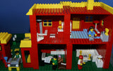 5 BUILDS: 2 STORIES HOME POOL PING PONG PLAYHOUSE APT DONUT SHOP TIRE STORE TOW TRUCK ETC.. HOT DOG STAND BENCHES (1569 PCS) 29 VERY RARE RETIRED MINIFIGURES FROM "LEGO TOWN" &  THE SIMPSONS (1978- 2010) KIT 2