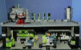 CUSTOM LEGO MAD SCIENTIST LABORATORY (1087 PCS ): 32 (NOW RARE) RETIRED MINIFIGURES FROM POWER MINERS, ROCK MONSTERS, AGENTS, CASTLE FANTASY ERA, MONSTER FIGHTERS, TROLLS, ANIMALS EXPERIMENTS & ANOMALIES, ETC (KIT 6)