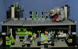 CUSTOM LEGO MAD SCIENTIST LABORATORY (1087 PCS ): 32 (NOW RARE) RETIRED MINIFIGURES FROM POWER MINERS, ROCK MONSTERS, AGENTS, CASTLE FANTASY ERA, MONSTER FIGHTERS, TROLLS, ANIMALS EXPERIMENTS & ANOMALIES, ETC (KIT 6)