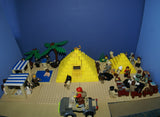 CUSTOM LEGO SET, PYRAMID RAIDERS ARCHEOLOGIC DIG WITH 33 NOW RARE RETIRED MINIFIGURES FROM ADVENTURES OF THE ORIENT EXPRESS & INDIANA JONES TEAM, SKELETONS, SNAKES SCORPIONS SPIDERS, 2 PYRAMIDS, OASIS, MANY ACCESSORIES 535 PCS (KIT 11) 20" X 10"