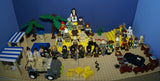 CUSTOM LEGO SET, PYRAMID RAIDERS ARCHEOLOGIC DIG WITH 33 NOW RARE RETIRED MINIFIGURES FROM ADVENTURES OF THE ORIENT EXPRESS & INDIANA JONES TEAM, SKELETONS, SNAKES SCORPIONS SPIDERS, 2 PYRAMIDS, OASIS, MANY ACCESSORIES 535 PCS (KIT 11) 20" X 10"