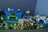 CUSTOM LEGO SET WITH OVER 12 BUILDS: 1488 PCS, 25 NOW RARE RETIRED MINIFIGURES. ENTRANCE ARCH, AMUSEMENT PARK, RIDES & GAMES, POLICE QUARTERS, PUBLIC RESTROOMS, FOUNTAIN, MANY ACCESSORIES. kit 23