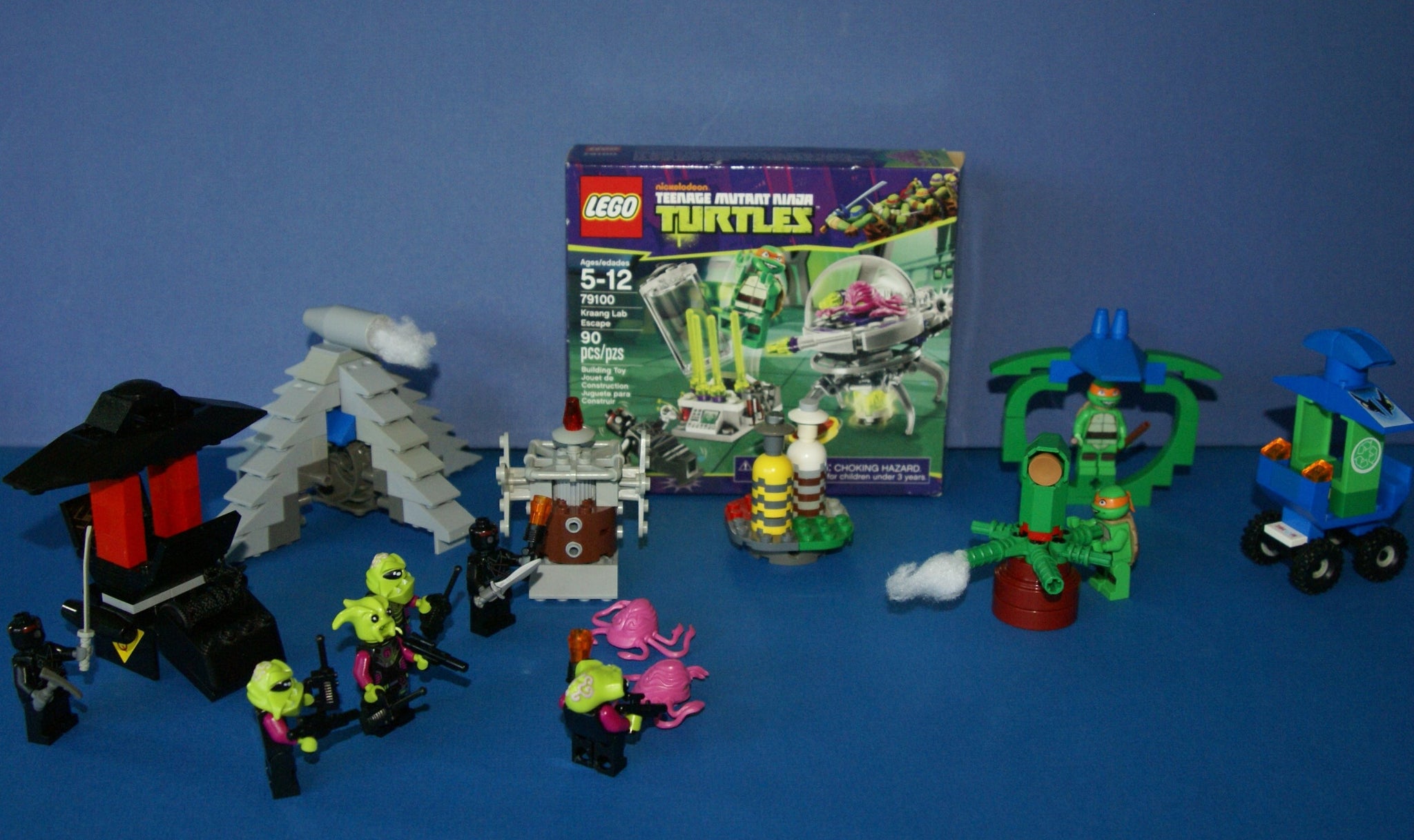 ラクレーム Amazon.com: Lego Ninja Turtles Kraang Lab Escape 79100
