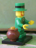 NEW, NOW RARE, RETIRED LEGO MINIFIGURE COLLECTIBLE: LEPRECHAUN WITH GREEN TOP HAT & POT OF GOLD WITH LID AND BLACK BASE (Serie 6) RELEASED IN 2012, 7 PIECES