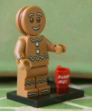 BRAND NEW, NOW RARE, RETIRED LEGO MINIFIGURE COLLECTIBLE: GINGERBREAD MAN WITH BLACK BASE,  PERSONALIZED MUG, BAG, PAMPHLET ETC... (Serie 11) 5 PIECES