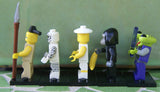 5 NOW RARE RETIRED LEGO MINIFIGURES (Serie 3): SPACE ALIEN, GORILLA SUIT GUY, TENNIS PLAYER, MUMMY & TRIBAL CHIEF WITH 5 NEW BLACK BASES INCLUDED, 26 PIECES, YEAR 2010.