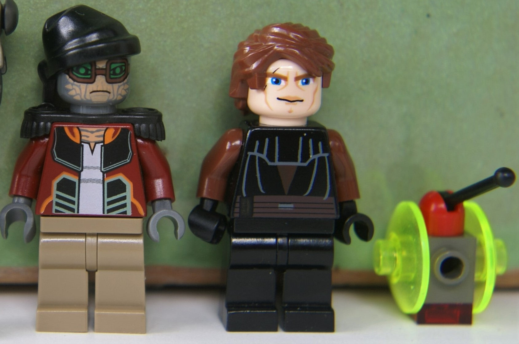 Scalpers gouge Lego fans desperate for freebie Skywalker Saga minifigure