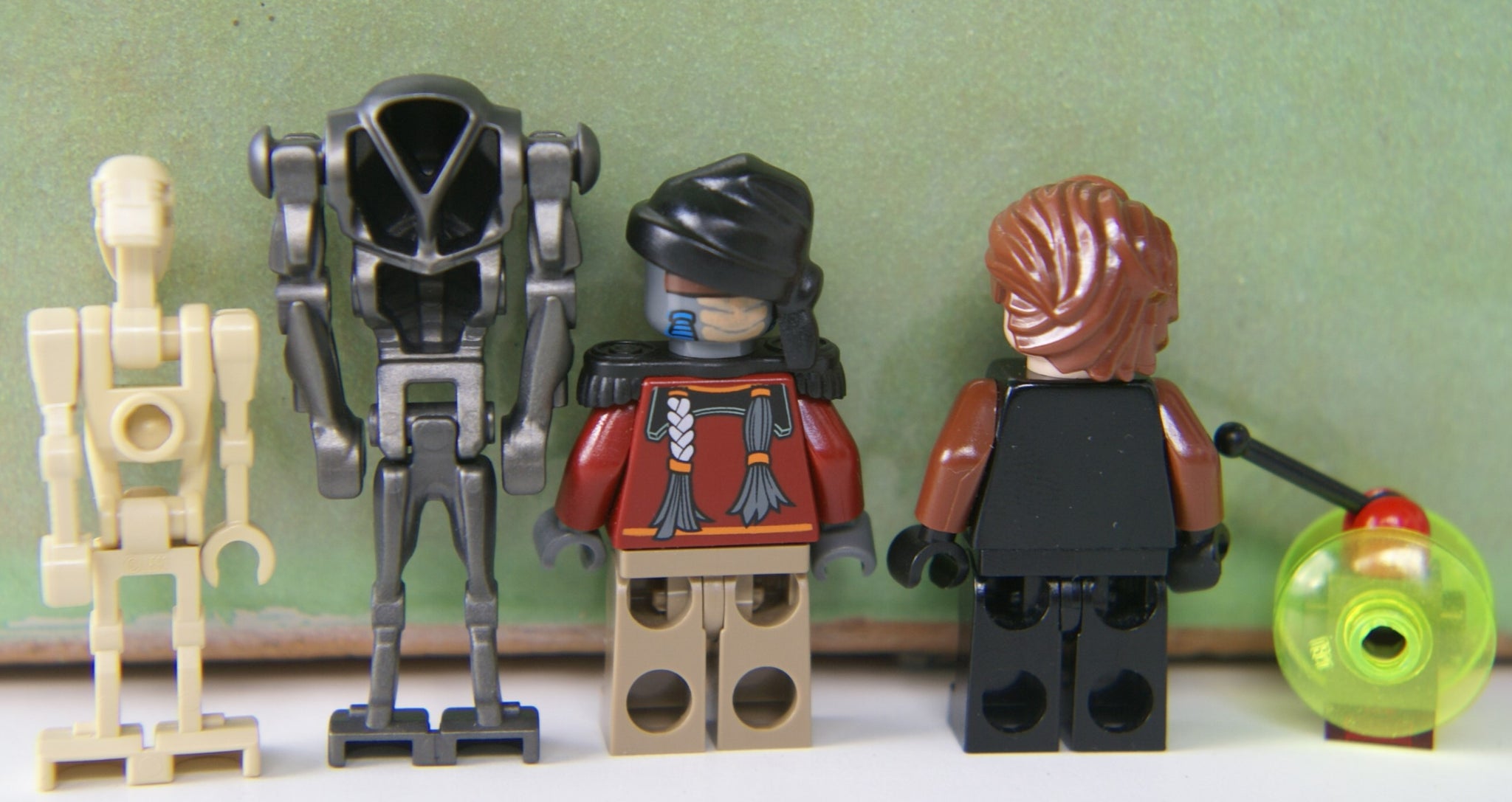 Scalpers gouge Lego fans desperate for freebie Skywalker Saga minifigure